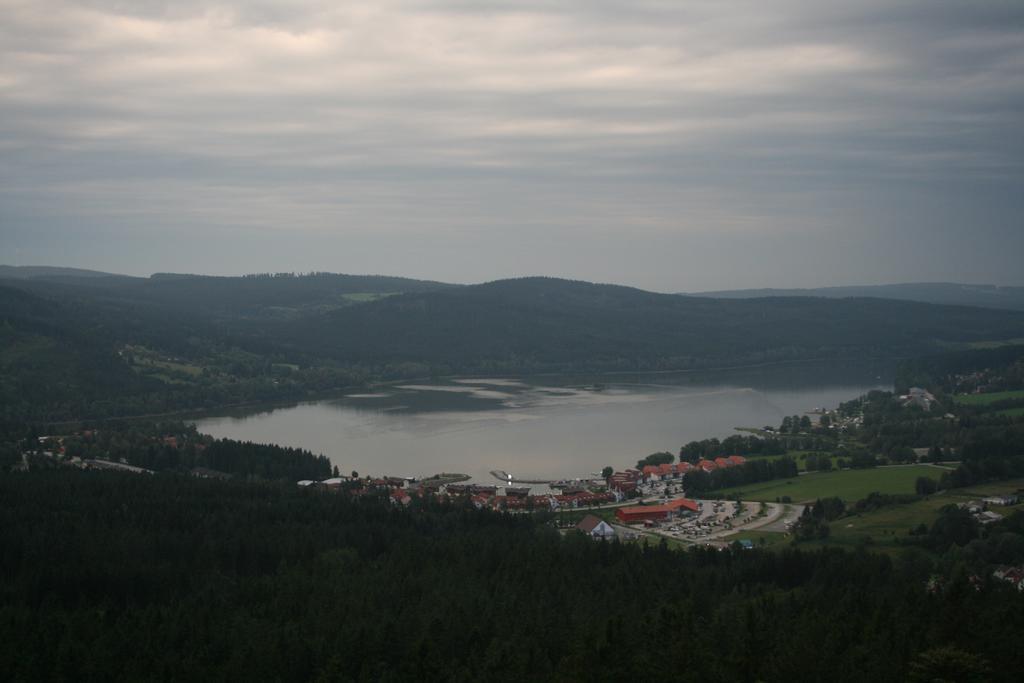 Mysi V Bote Lipno Leilighet Lipno nad Vltavou Eksteriør bilde